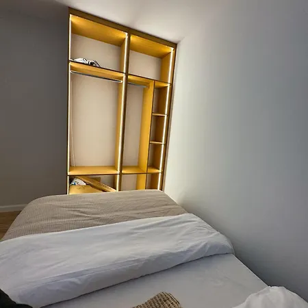 Apartment Nomad