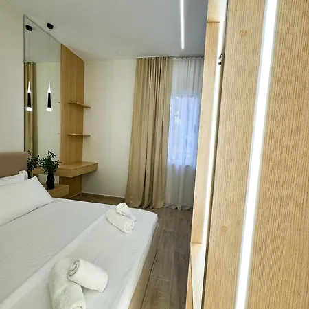 Nomad Durres